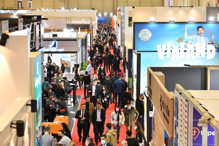 Yaz Bitti, Ancak Turistler Türkiye’den Vazgeçmedi:
Yoğun İlgi, EMITT’e Tarihi Talebi Destekliyor!